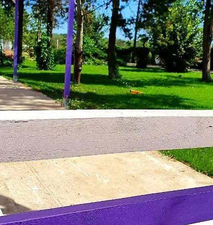 La Fluturi بيت ضيافة *